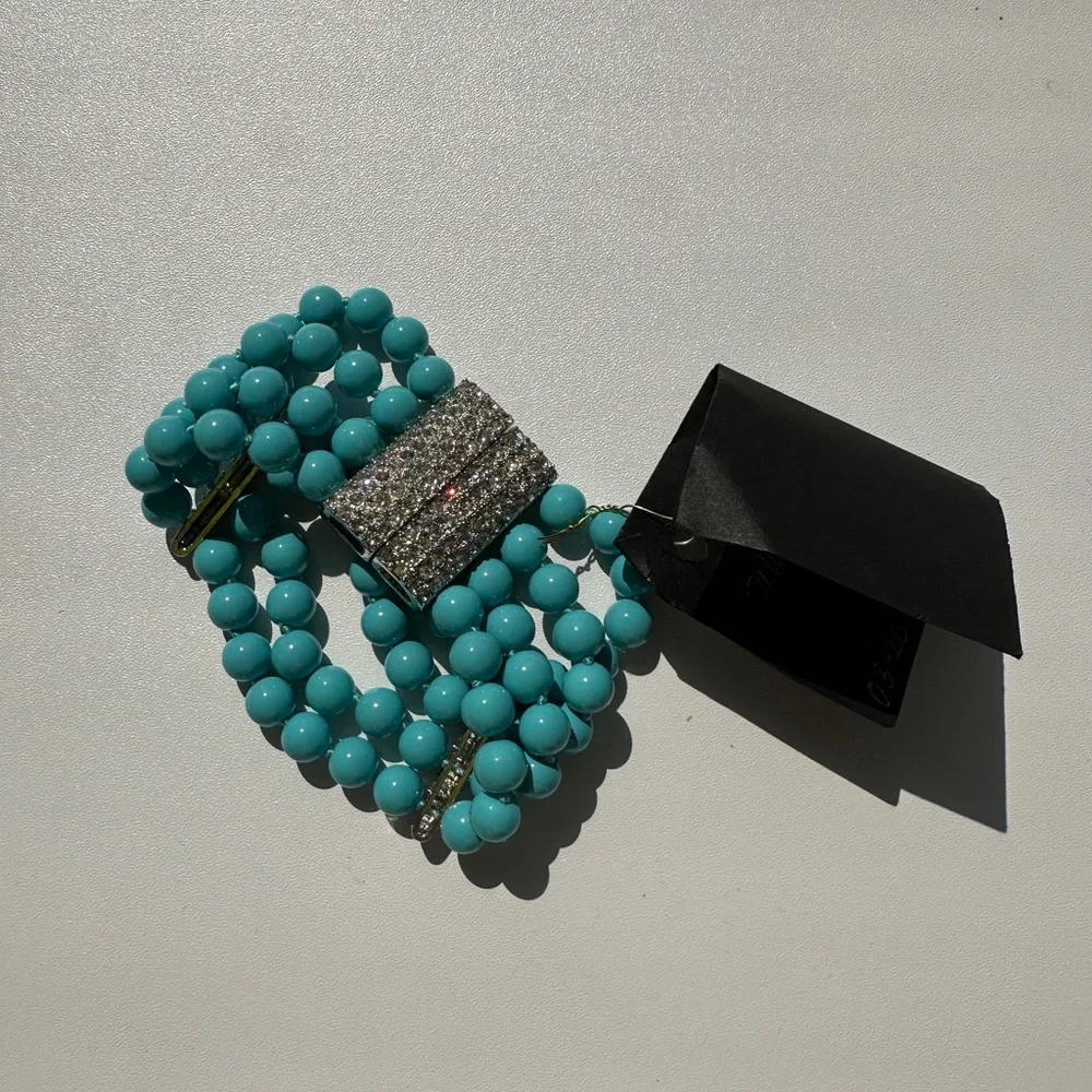 Turquoise Beaded Clasp Bracelet NWT Accessories Jewelry